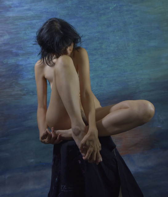 洗練されたポーズ sasura