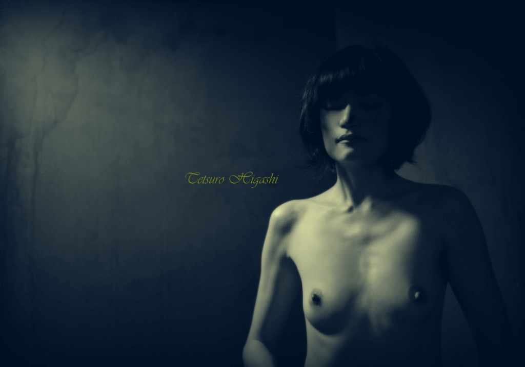 洗練されたポーズ sasura