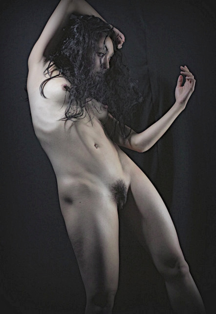 裸婦  作品モデル画像