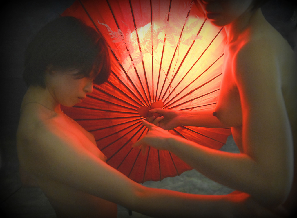 Artistic Worldview of Nude Duo